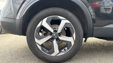 Nissan Qashqai 1.3 DiG-T MH N-Connecta 5dr Petrol Hatchback